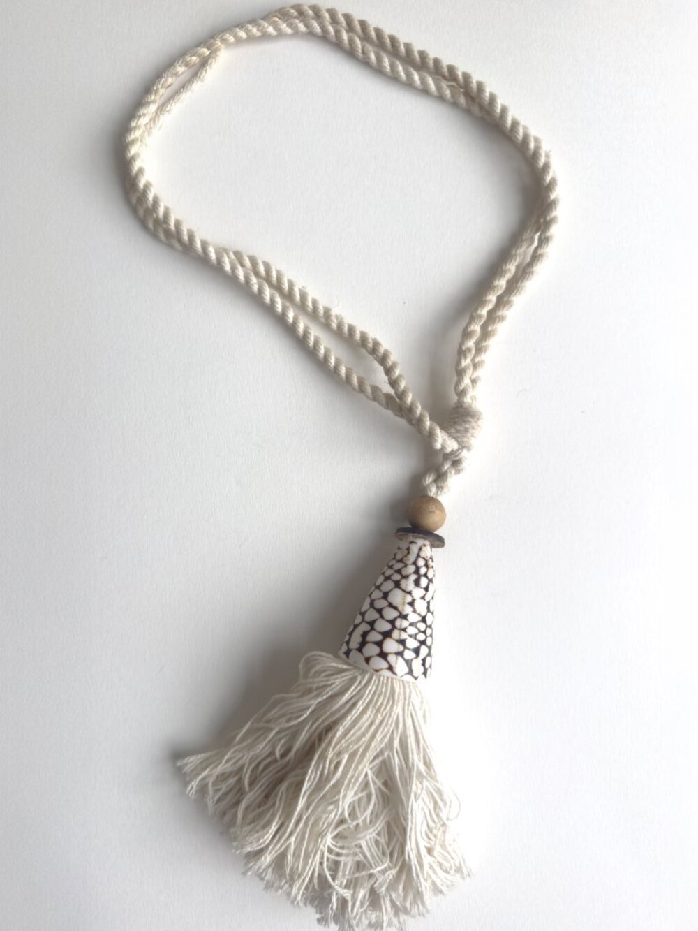 Ivory Rope Shell Tassel Boho Statement Necklace - Picture 2 of 3